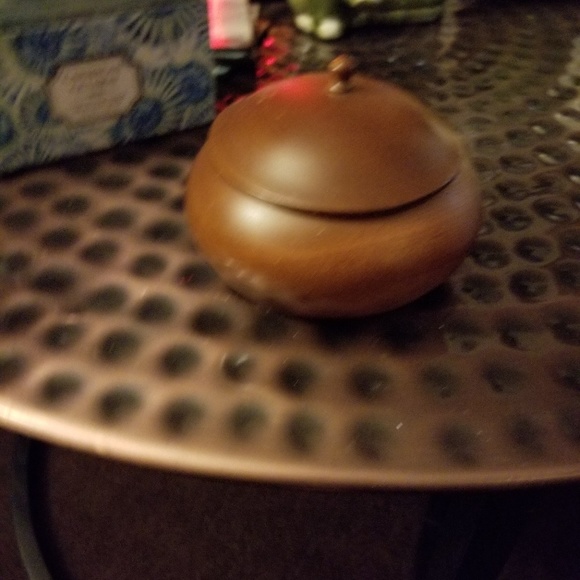 Nwt awesome canister made from myrtle wood - Picture 6 of 6